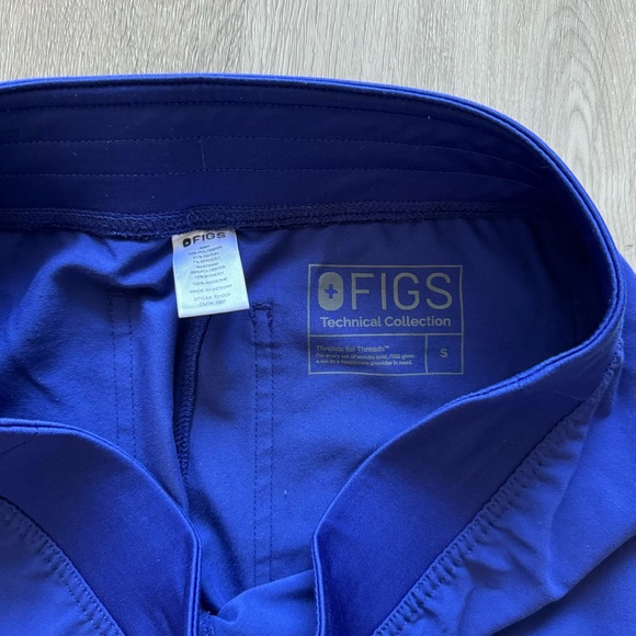 Figs Deep Royal Blue Casma Livingston Scrubs - Picture 6 of 9